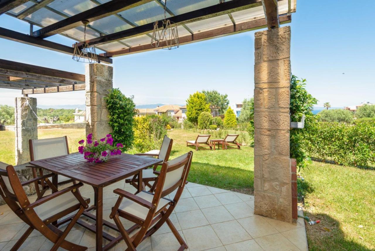 Rastoni Retreats #Feelslikehome Afytos Exterior foto