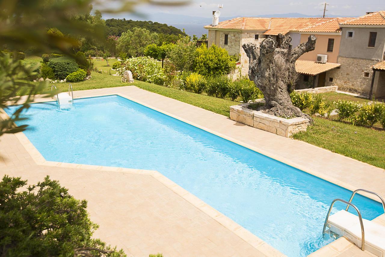 Rastoni Retreats #Feelslikehome Afytos Exterior foto